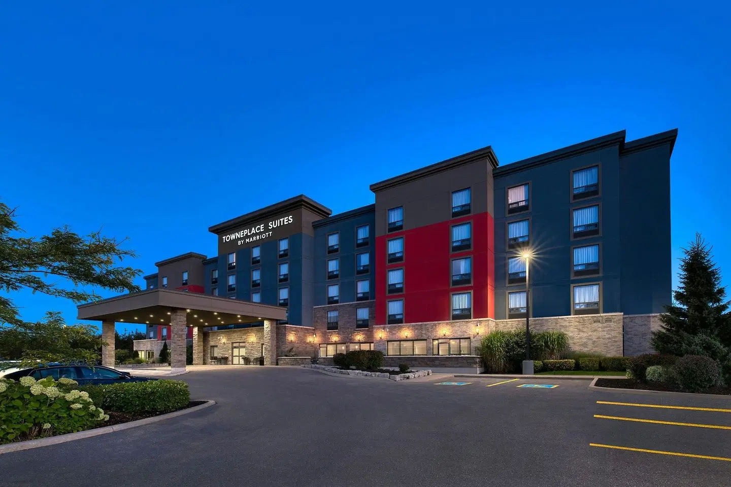 TownePlace Suites by Marriott Belleville EXTERIOR
