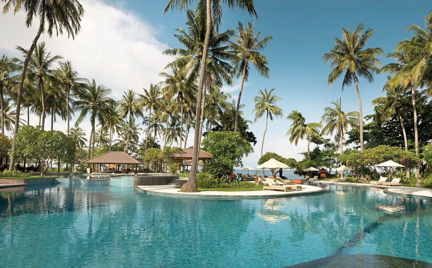 Holiday Resort Lombok OUTDOOR_POOL