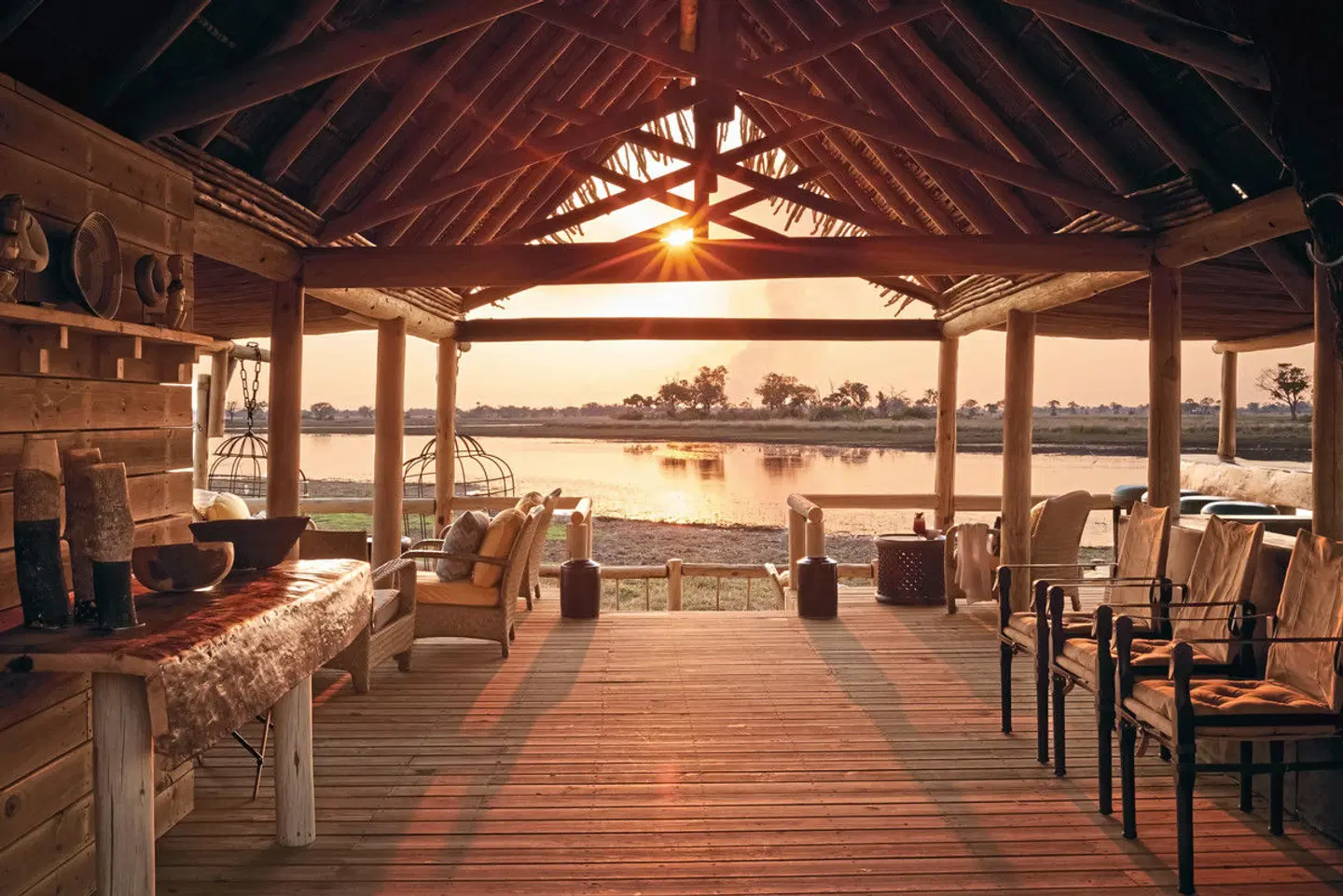 Belmond Eagle Island Bar
