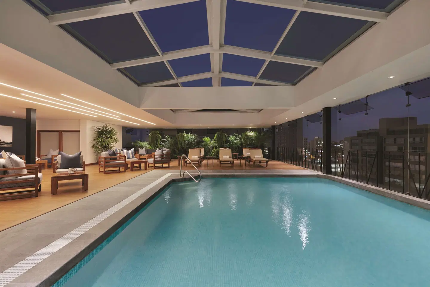DoubleTree by Hilton Lima Miraflores El Pardo Hallenbad