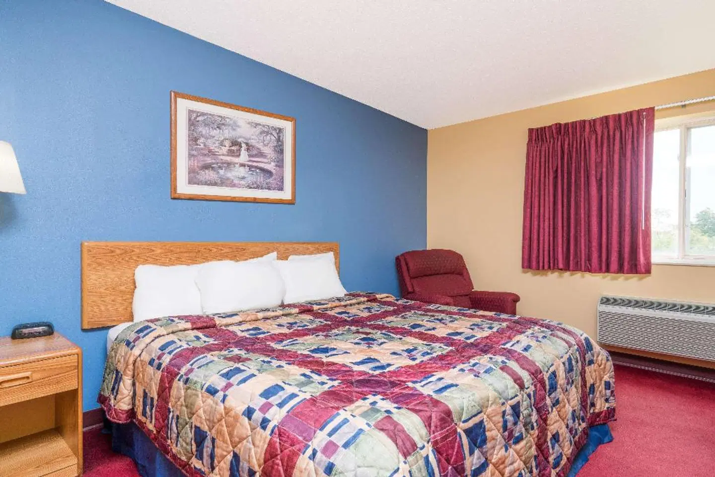 Days Inn by Wyndham West-Eau Claire ROOM_EXAMPLE