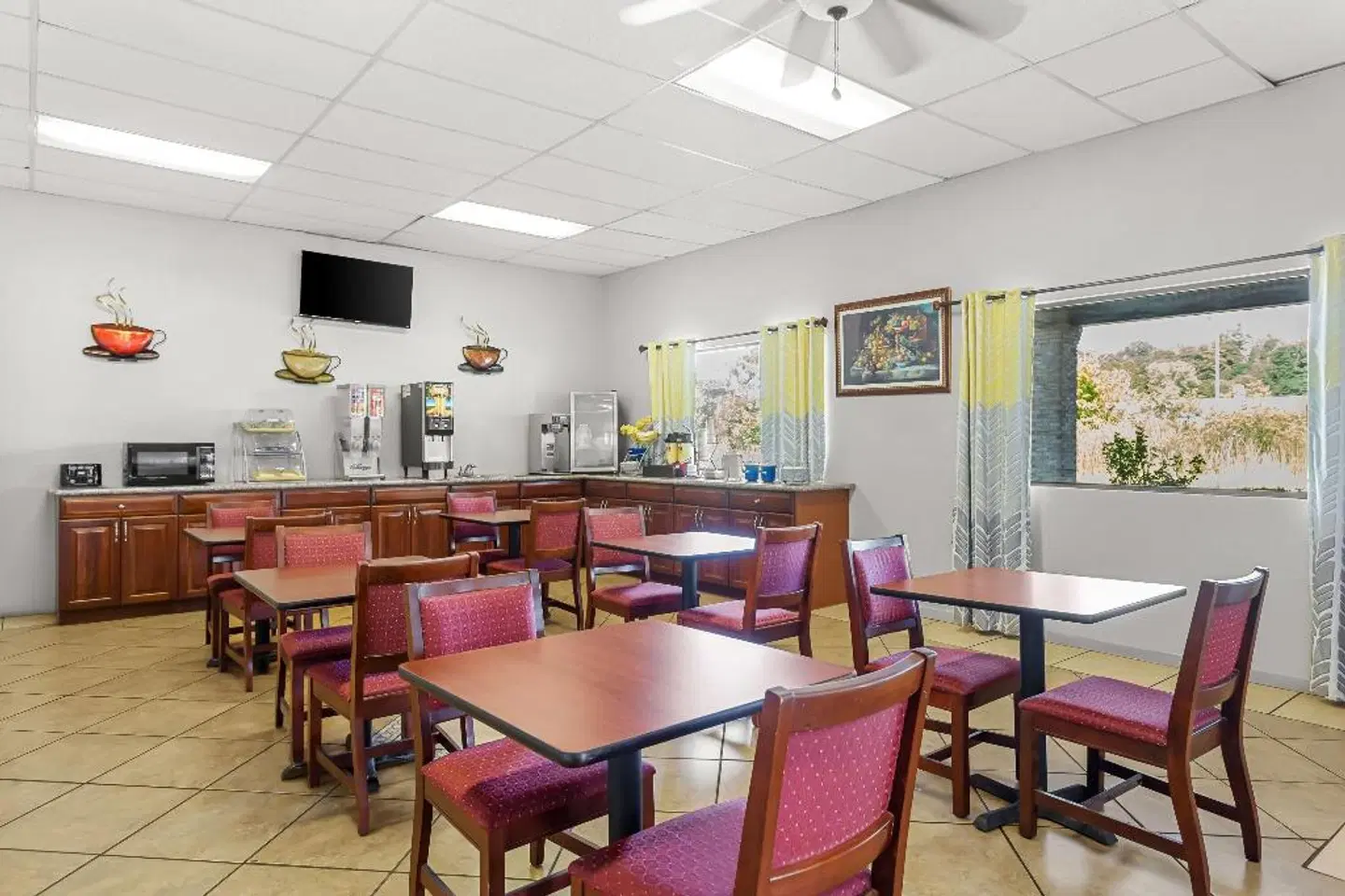 Days Inn by Wyndham Huntington Restaurant