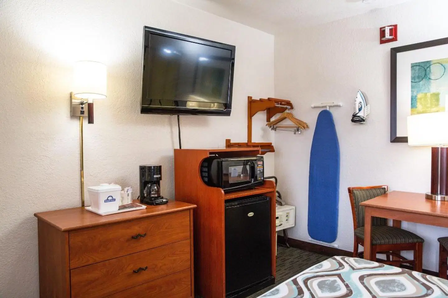 Days Inn by Wyndham Encinitas Moonlight Beach ROOM_EXAMPLE