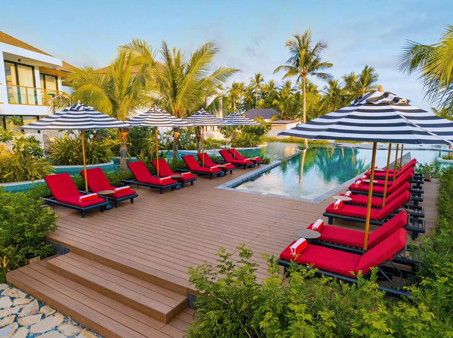 South Palms Resort and Spa Panglao - MGallery Collection OUTDOOR_POOL