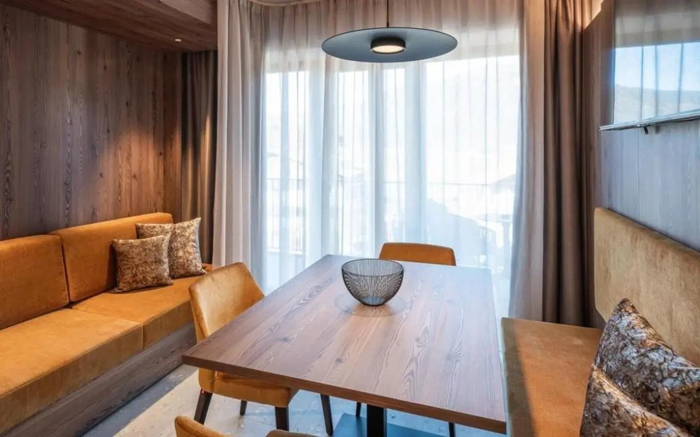 Corones Suites ROOM_EXAMPLE