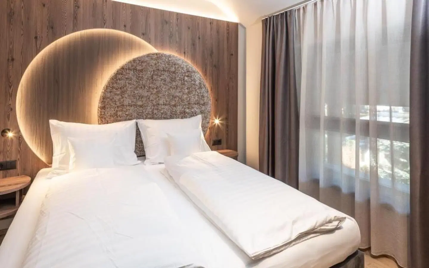 Corones Suites ROOM_EXAMPLE