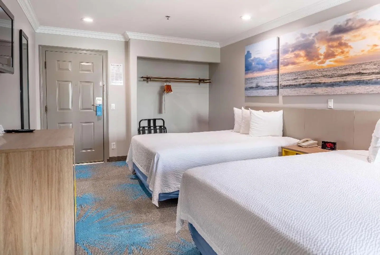 Days Inn by Wyndham Santa Monica/Los Angeles ROOM_EXAMPLE