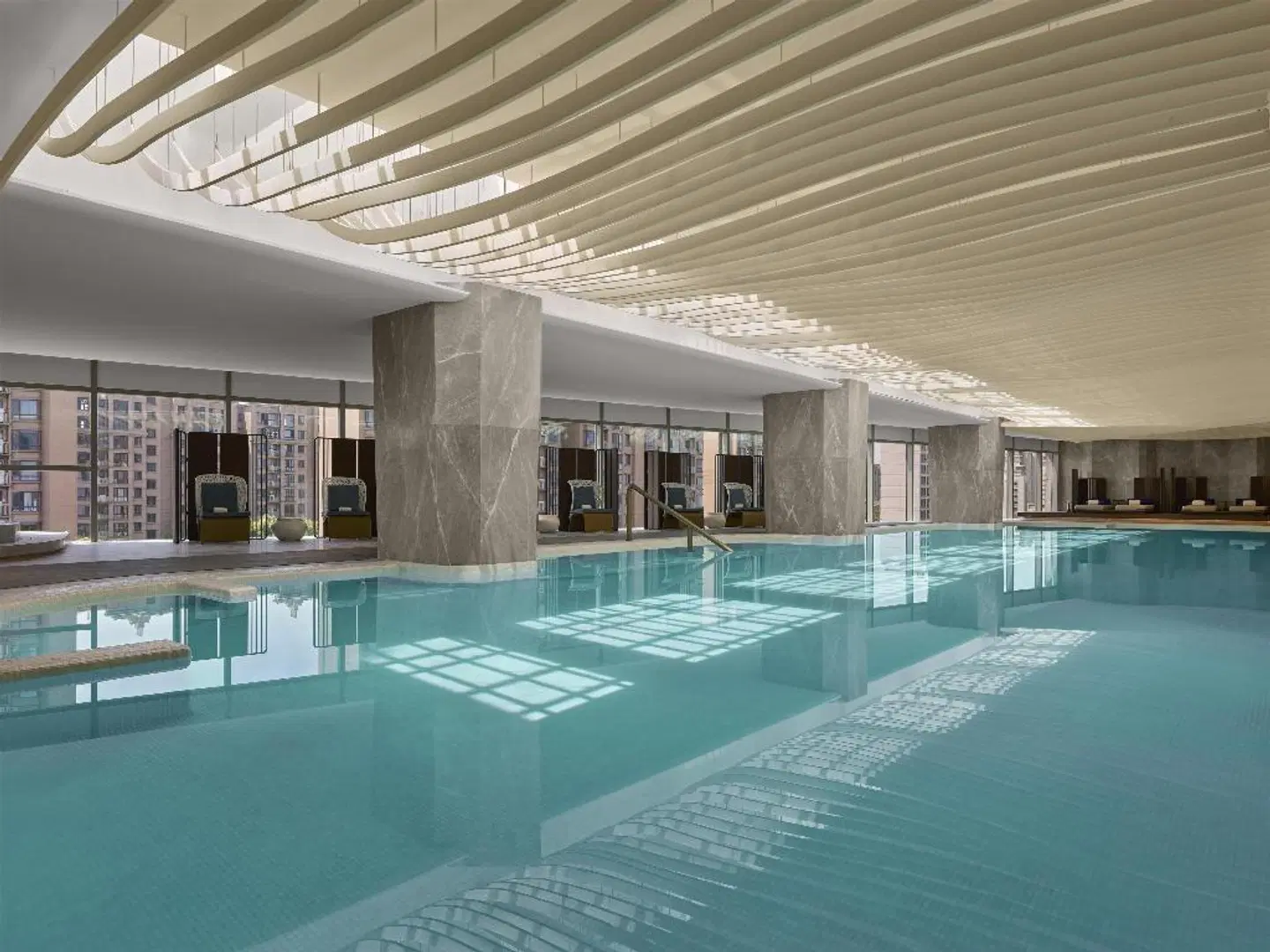 Hilton Shanghai Greater Hongqiao Hallenbad