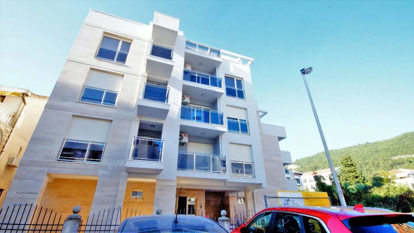 Kala Rooms & Suites EXTERIOR