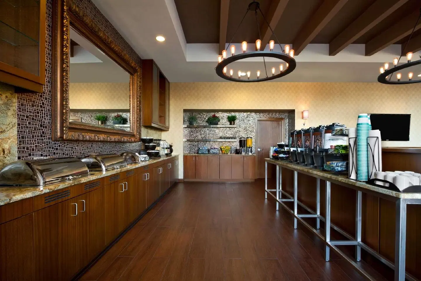Homewood Suites by Hilton Baltimore Bar
