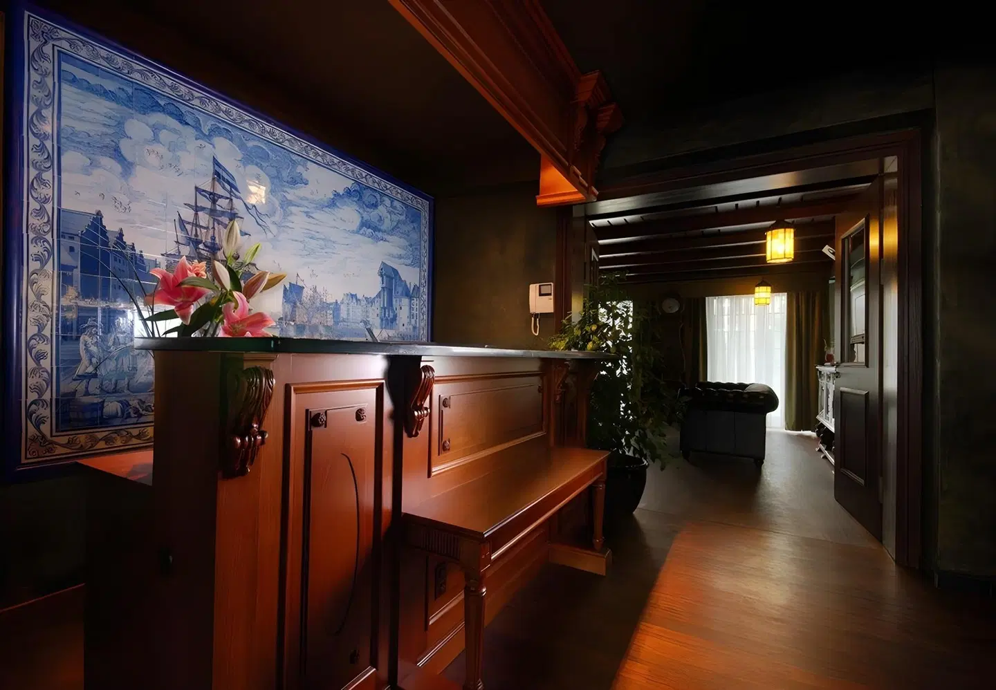 Holland House Residence Old Town Bar