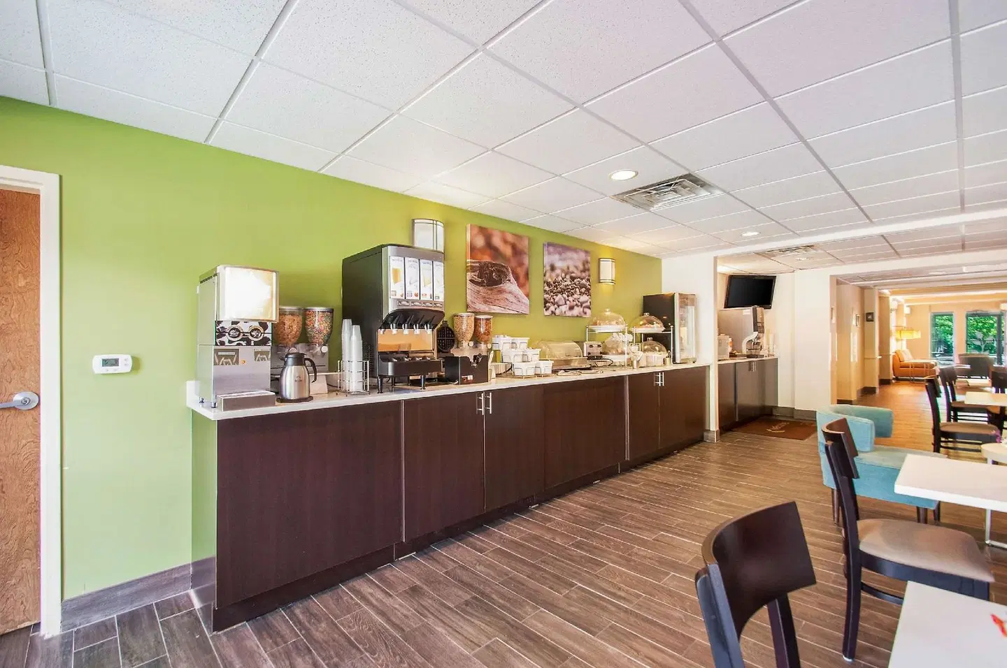 Sleep Inn & Suites Dover Bar