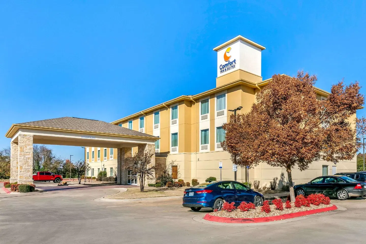Comfort Inn & Suites Van Buren-Fort Smith EXTERIOR