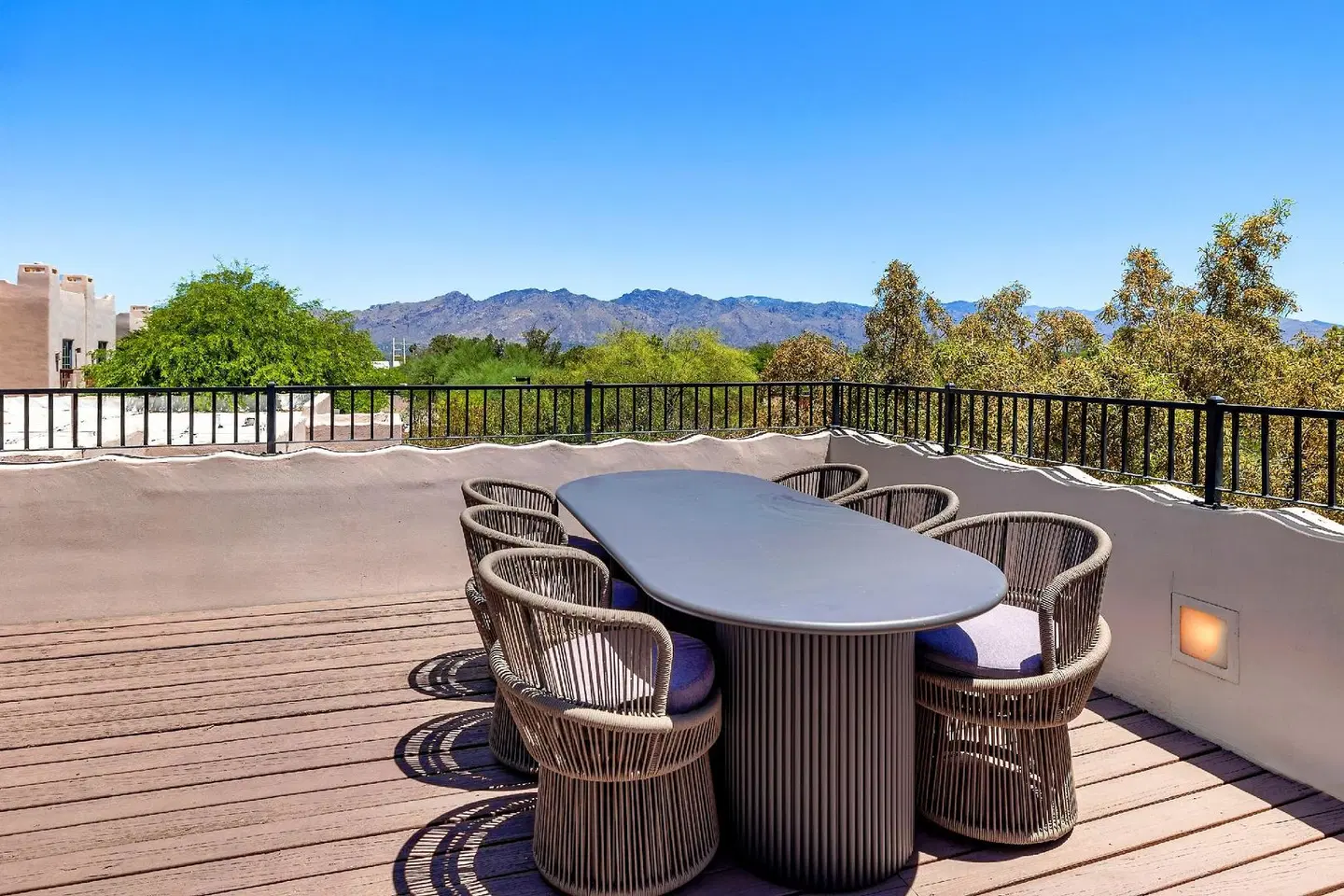 Lodge on the Desert Terrasse