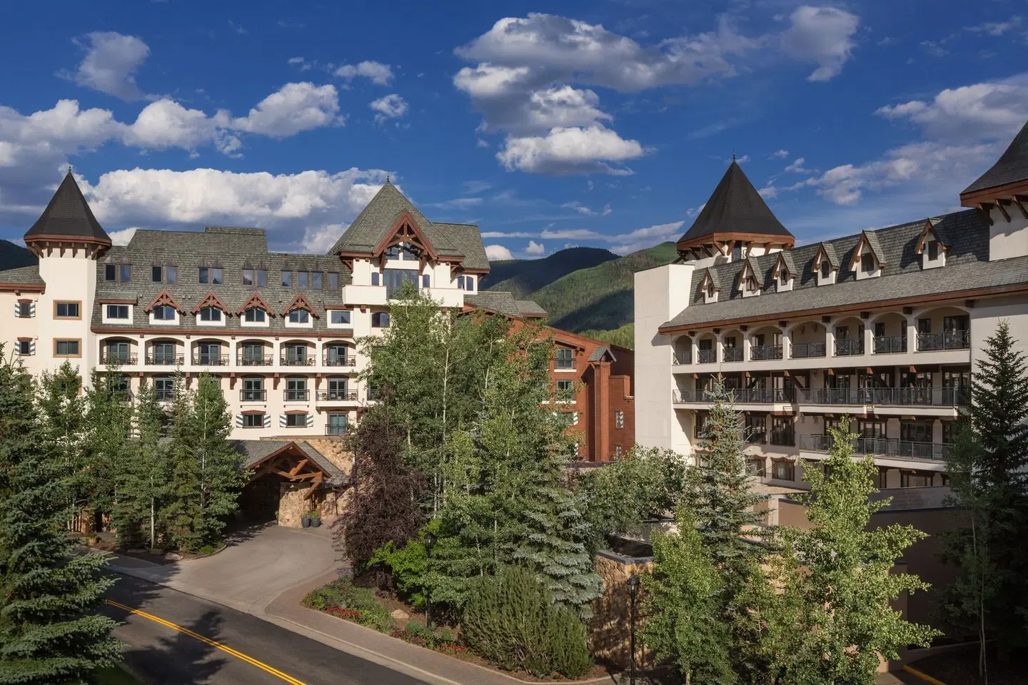 The Hythe, a Luxury Collection Resort, Vail EXTERIOR