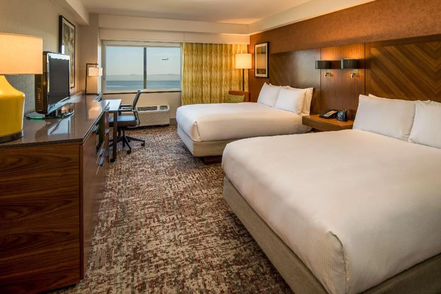 DoubleTree by Hilton San Francisco Airport ROOM_EXAMPLE