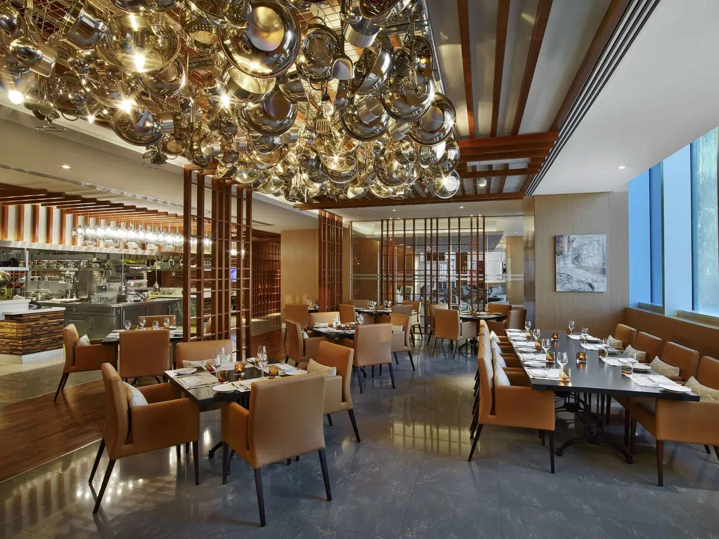 V Hotel Dubai, Curio Collection by Hilton Restaurant