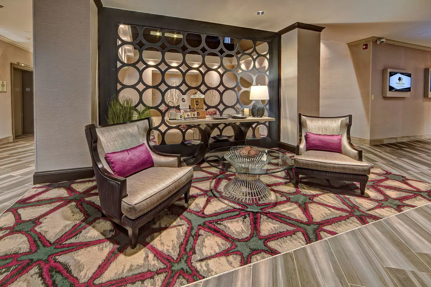 DoubleTree by Hilton Decatur Riverfront LOUNGE_LOBBY