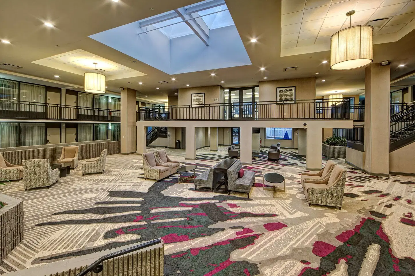 DoubleTree by Hilton Decatur Riverfront LOUNGE_LOBBY
