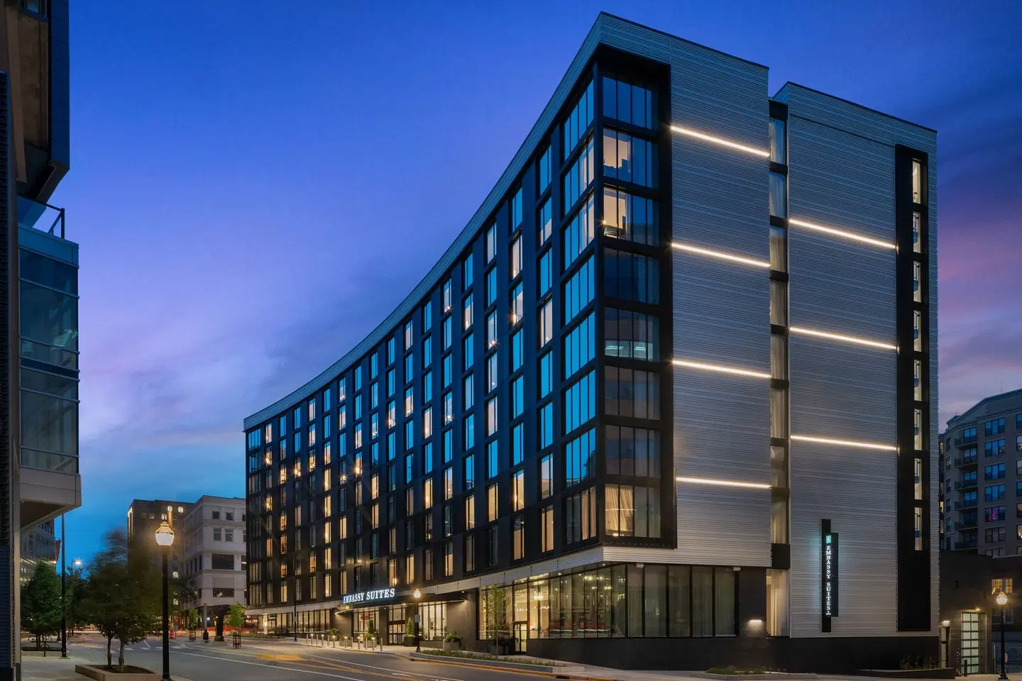Embassy Suites by Hilton Madison Downtown EXTERIOR