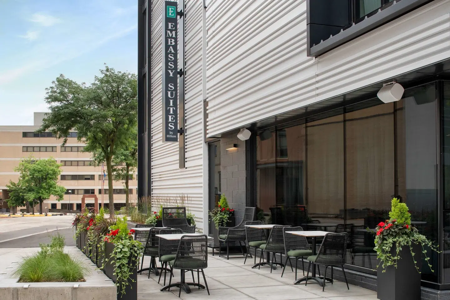 Embassy Suites by Hilton Madison Downtown Terrasse