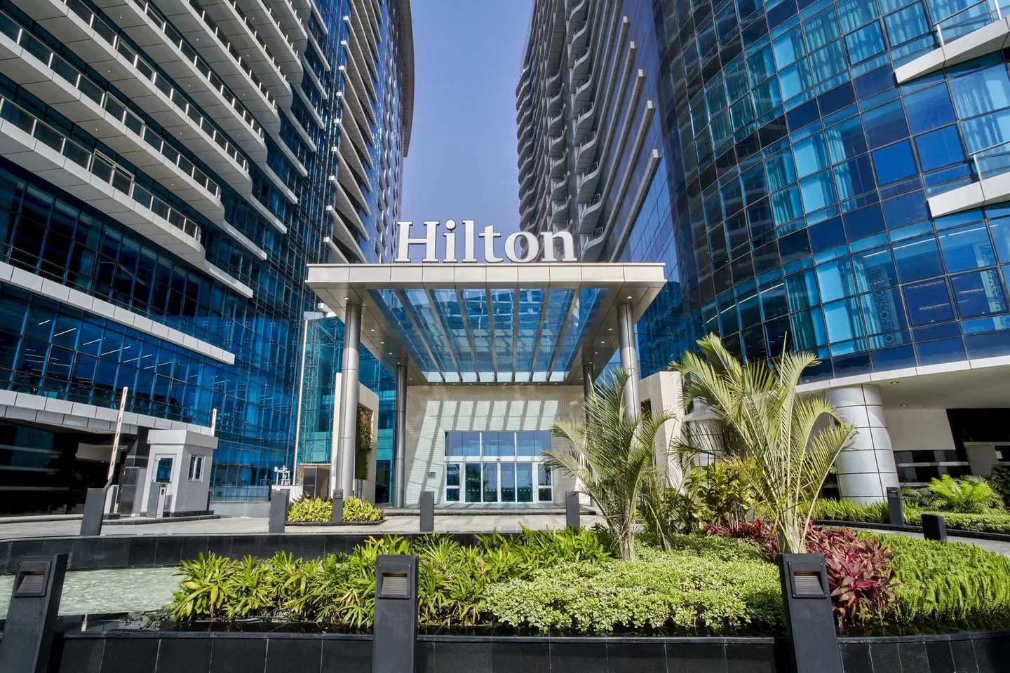 Hilton Cairo Nile Maadi EXTERIOR