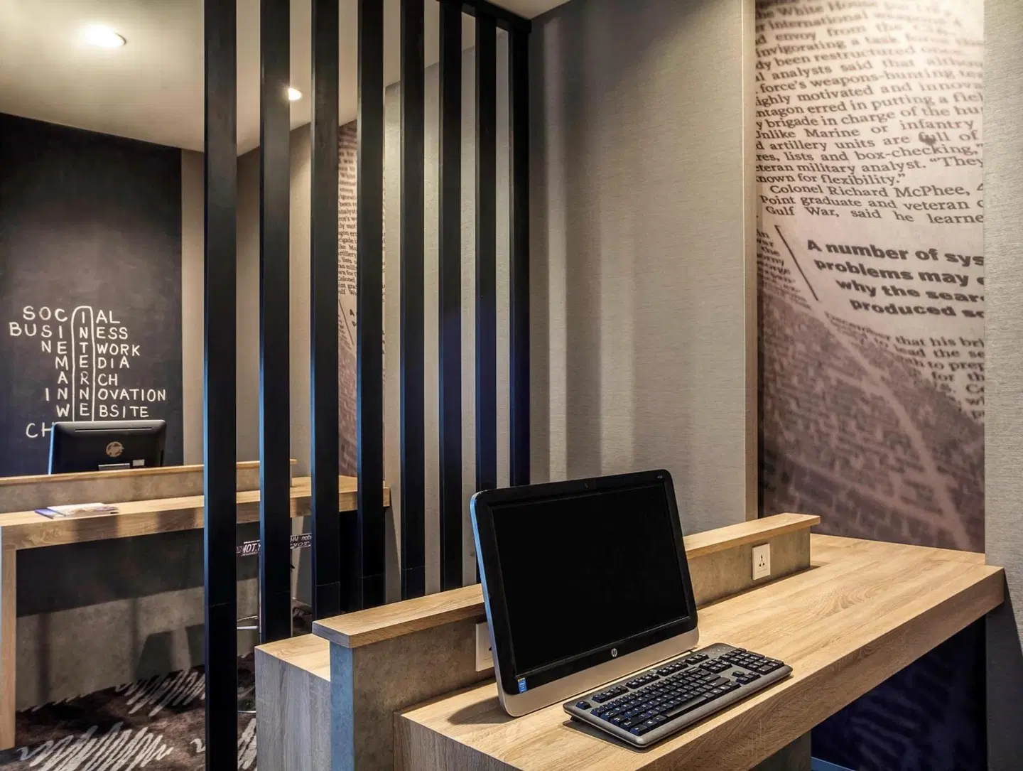 ibis Jakarta Harmoni LOUNGE_LOBBY