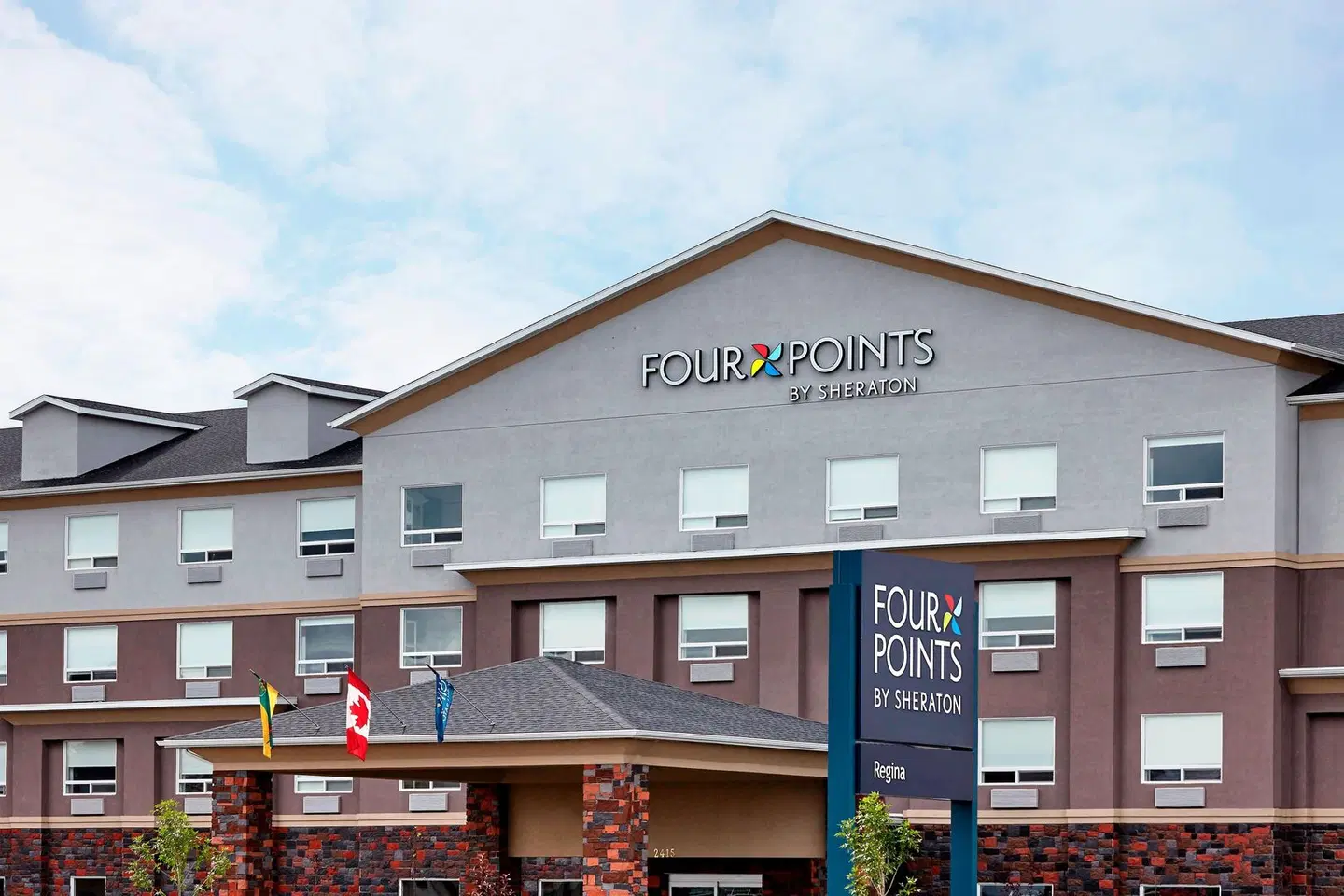 Four Points by Sheraton Regina EXTERIOR