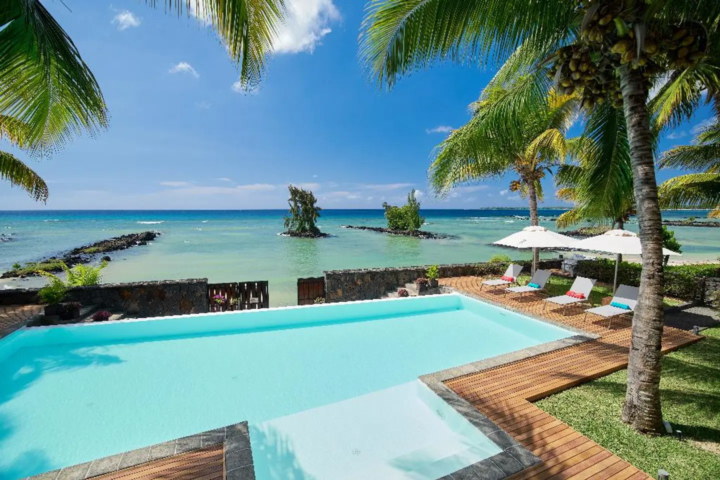Bel Azur Beach Resort by LOV OUTDOOR_POOL