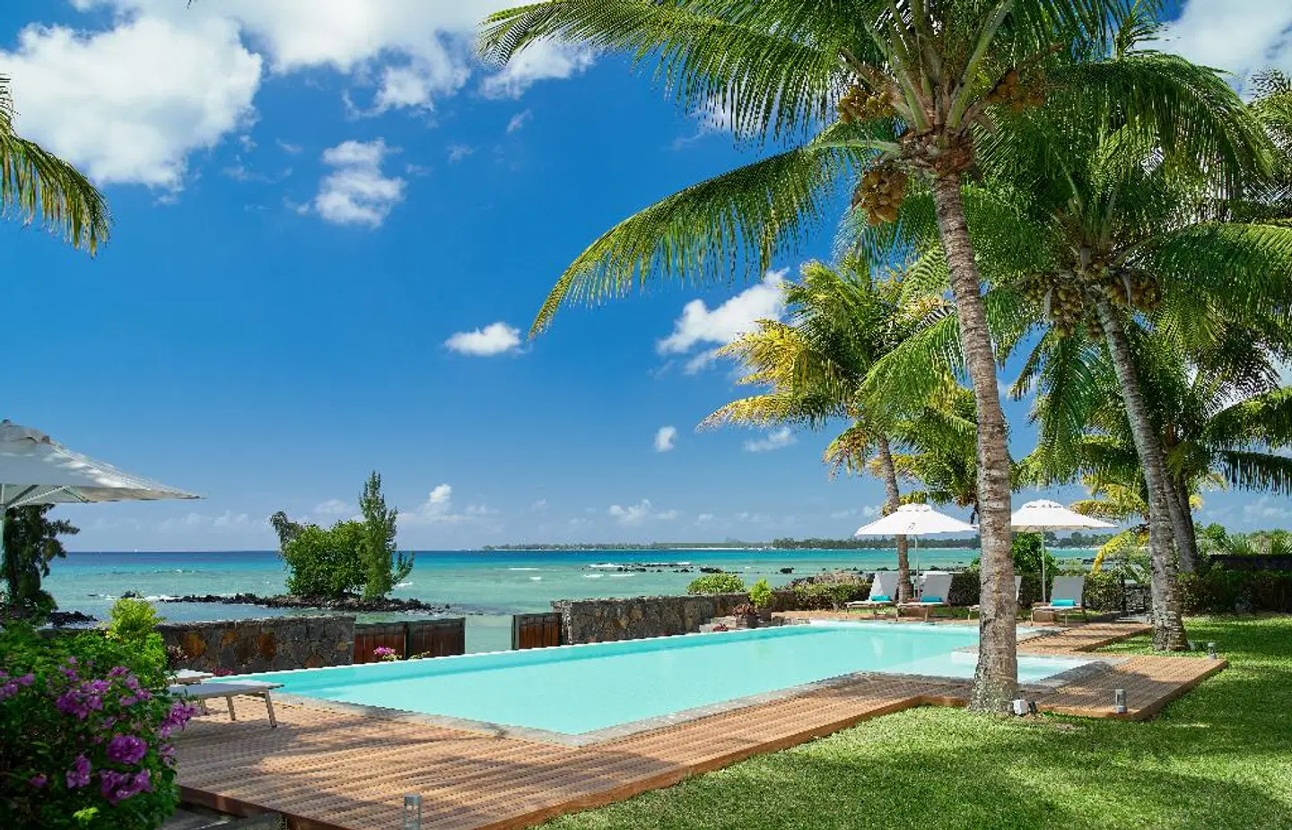 Bel Azur Beach Resort by LOV OUTDOOR_POOL