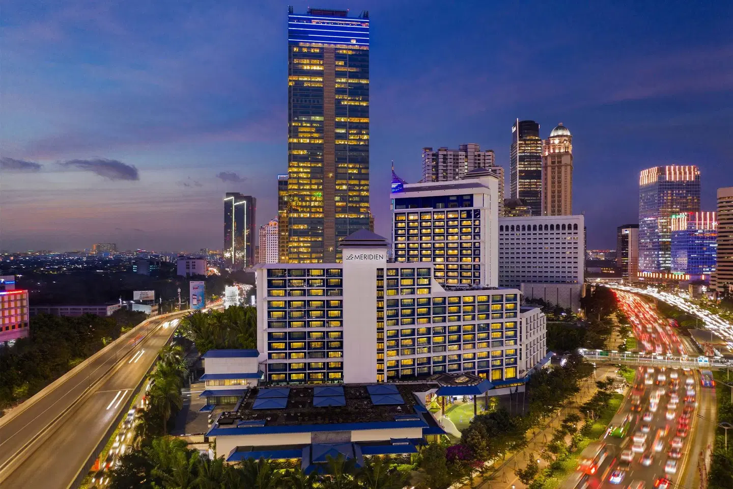 Le Méridien Jakarta EXTERIOR