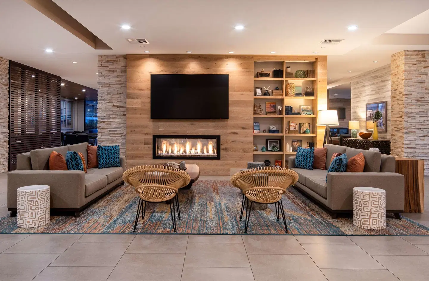 SunCoast Park Hotel Anaheim, Tapestry Collection by Hilton LOUNGE_LOBBY