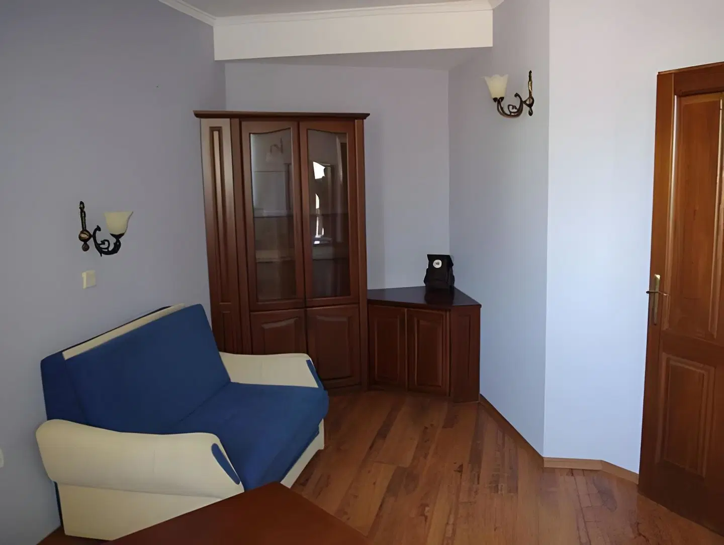 Izvora ROOM_EXAMPLE