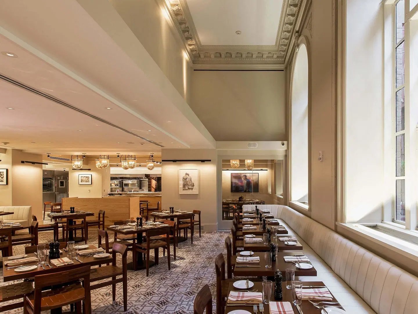 21c Museum Hotel Cincinnati Bar