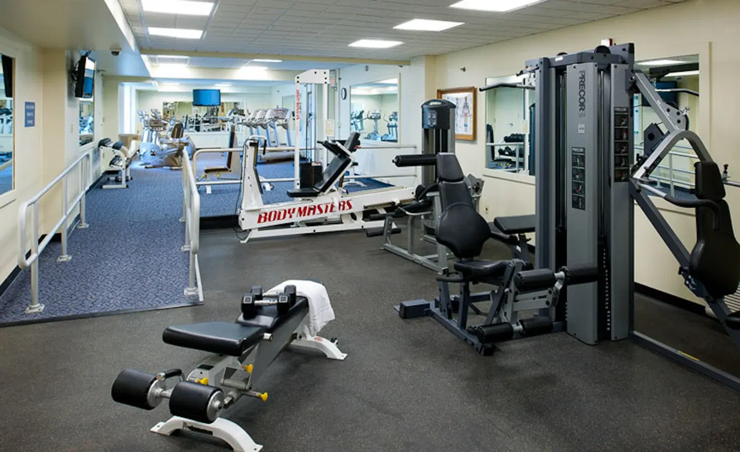Holiday Inn Express & Suites Pittsburgh West - Green Tree by IHG SPORTS_AND_LEISURE