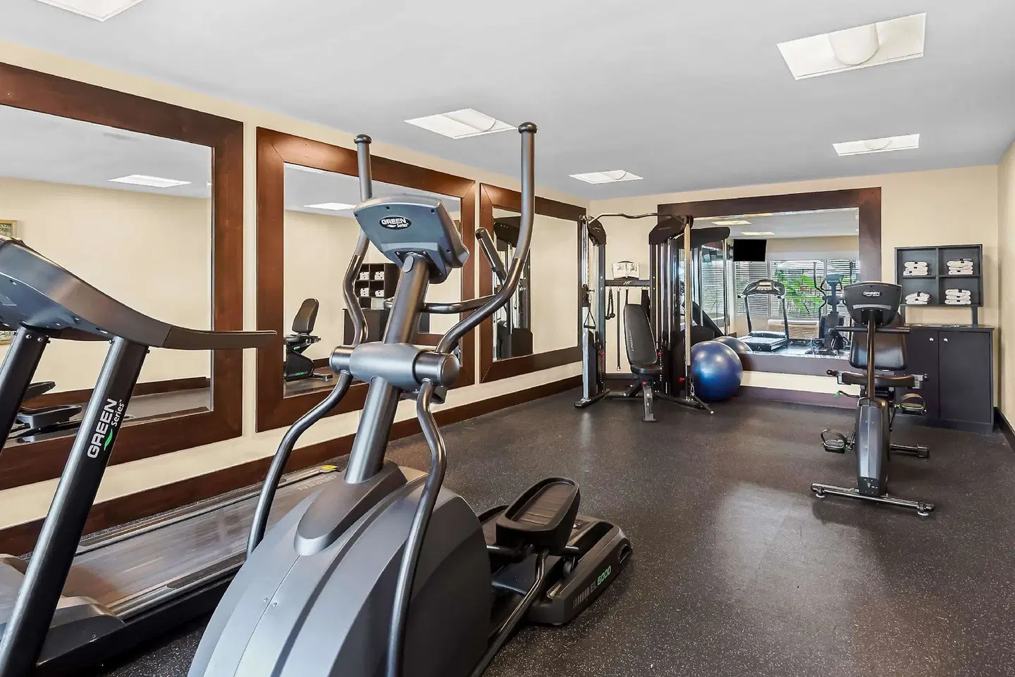 Best Western Seaway Inn SPORTS_AND_LEISURE