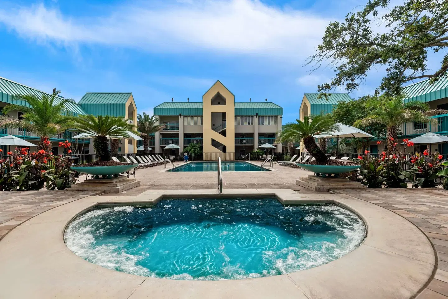 Best Western Seaway Inn OUTDOOR_POOL