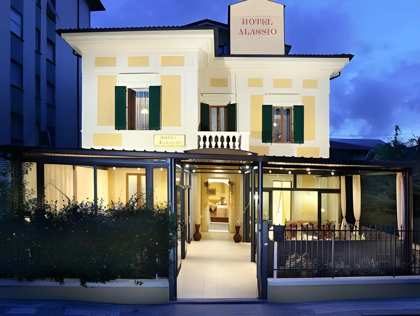Albergo Alassio EXTERIOR