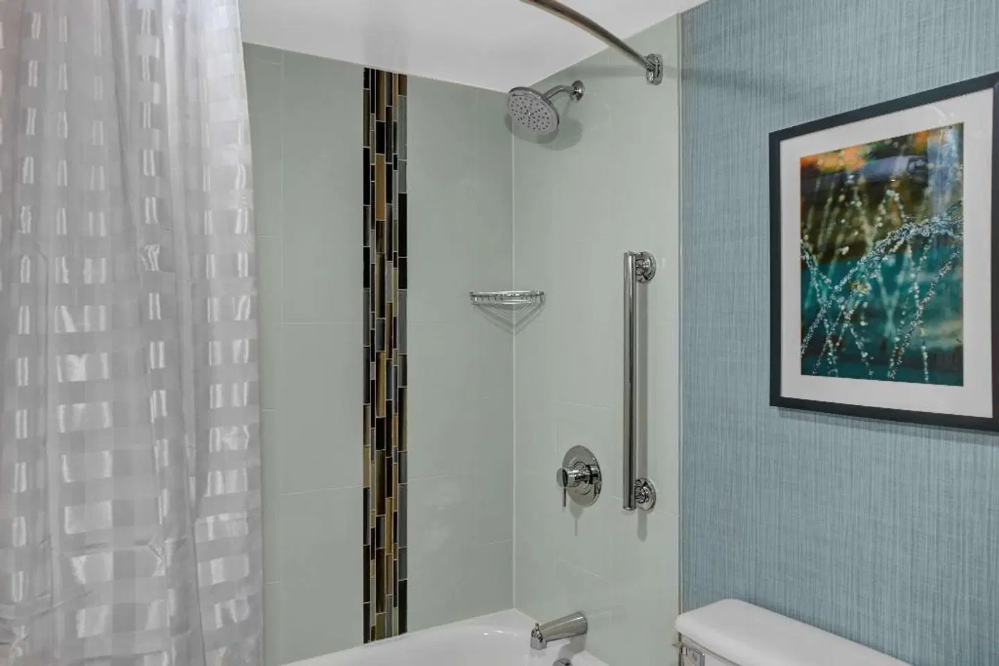 Hyatt Place Tampa Busch Gardens Badezimmer