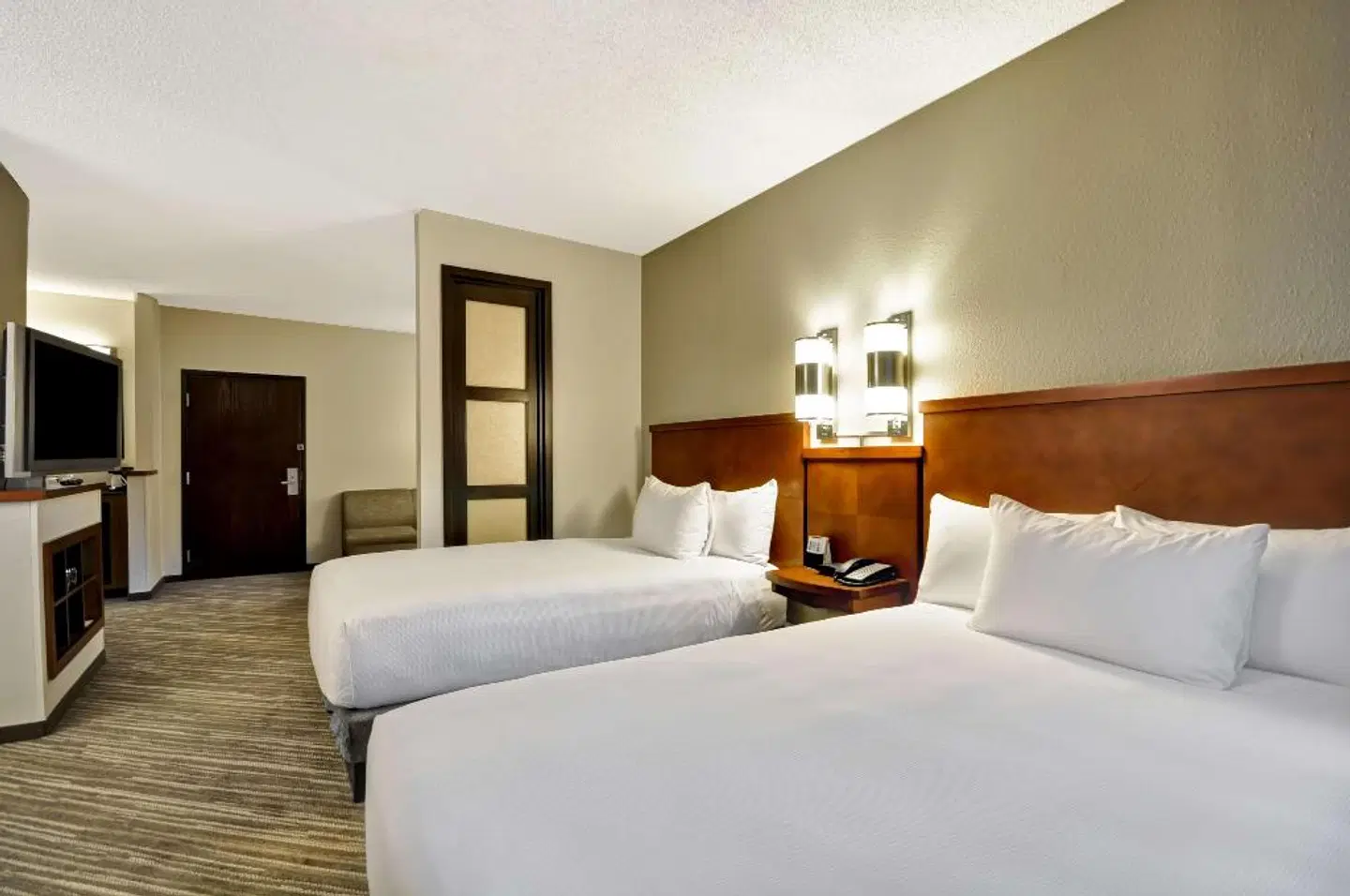 Hyatt Place Tampa Airport/Westshore ROOM_EXAMPLE