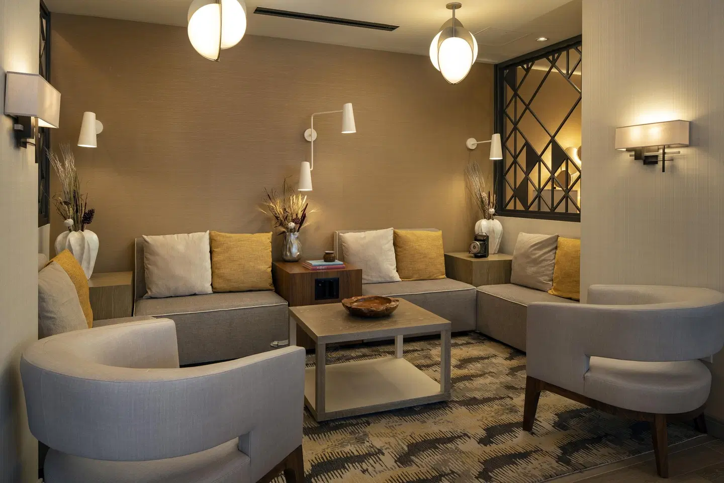 Sheraton Grand Sacramento Hotel LOUNGE_LOBBY