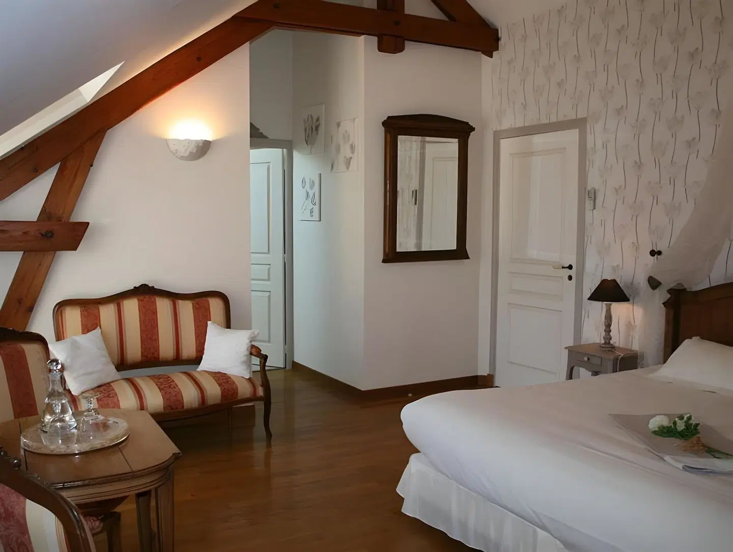 La Closerie des Sacres ROOM_EXAMPLE