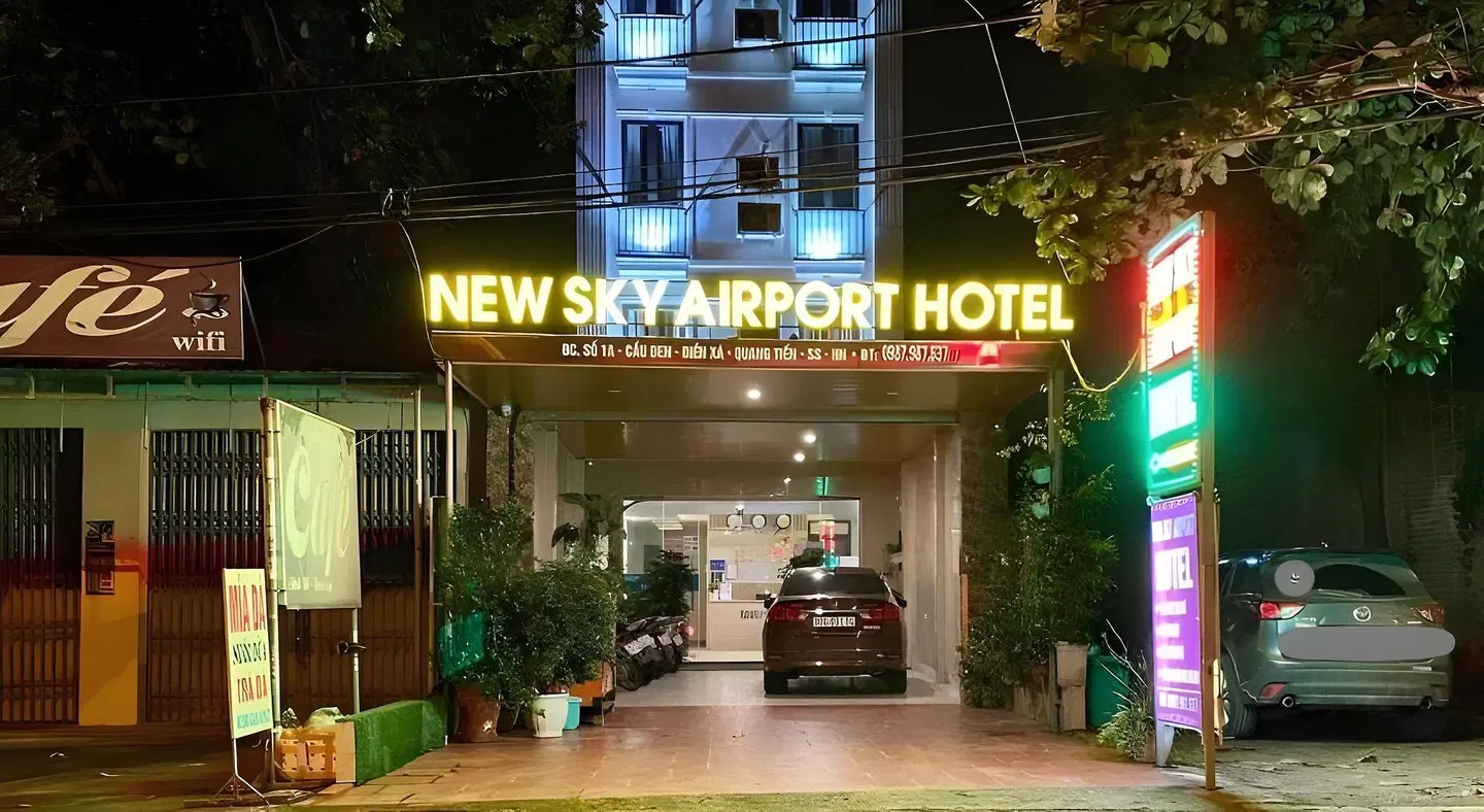 New Sky Airport Hotel EXTERIOR
