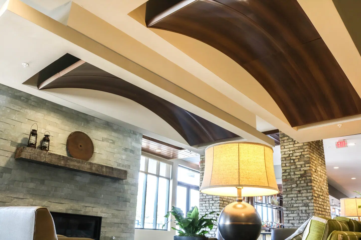 Hotel Indigo Traverse City by IHG LOUNGE_LOBBY
