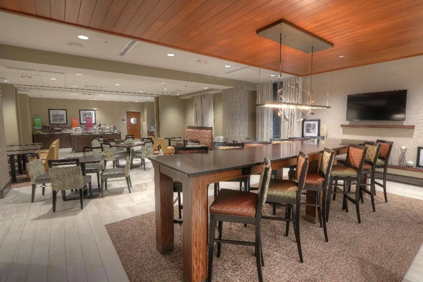 Hampton Inn Gatlinburg Historic Nature Trail Restaurant