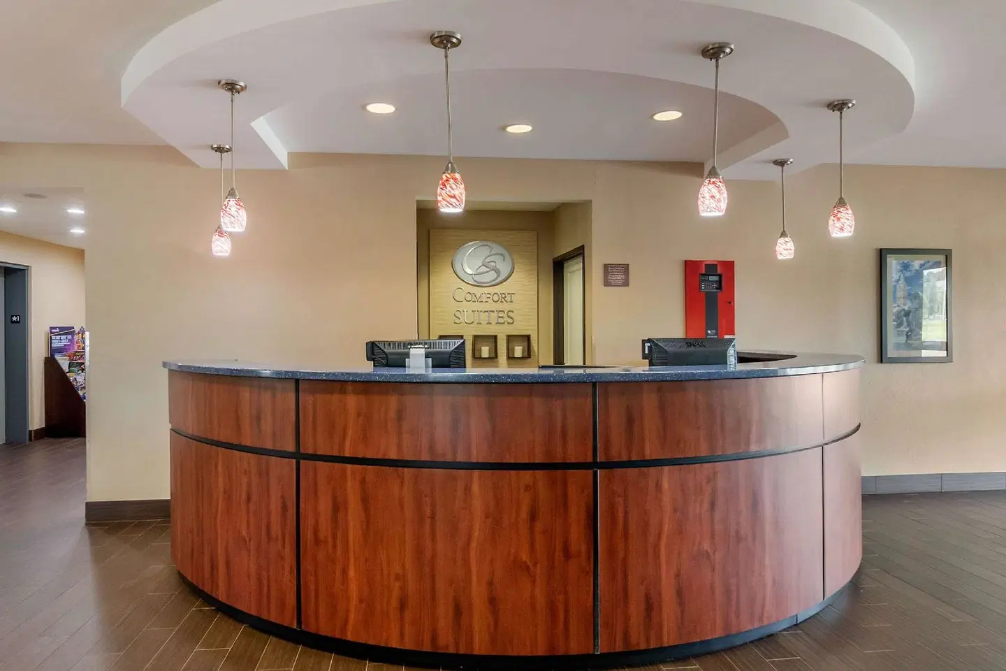 Comfort Suites Speedway - Kansas City LOUNGE_LOBBY