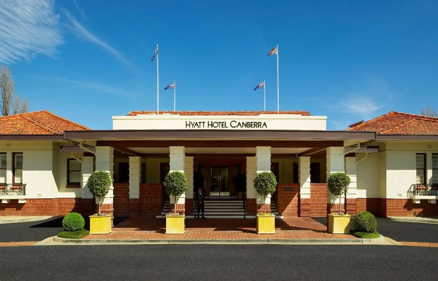 Hyatt Hotel Canberra - A Park Hyatt Hotel EXTERIOR