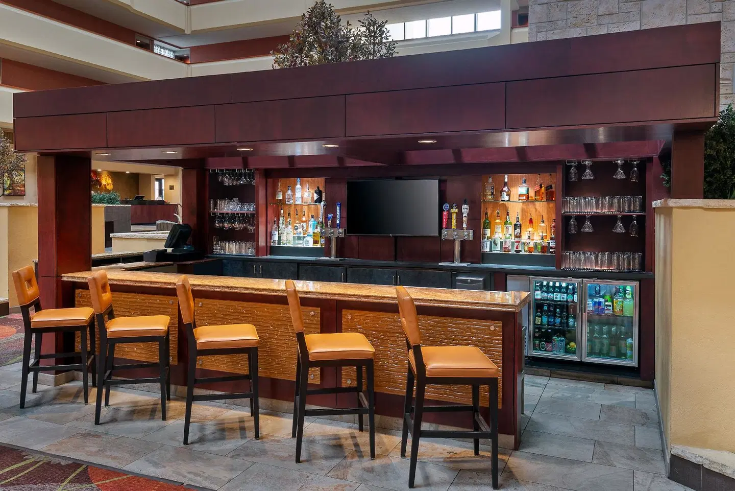 University Plaza Hotel Bar