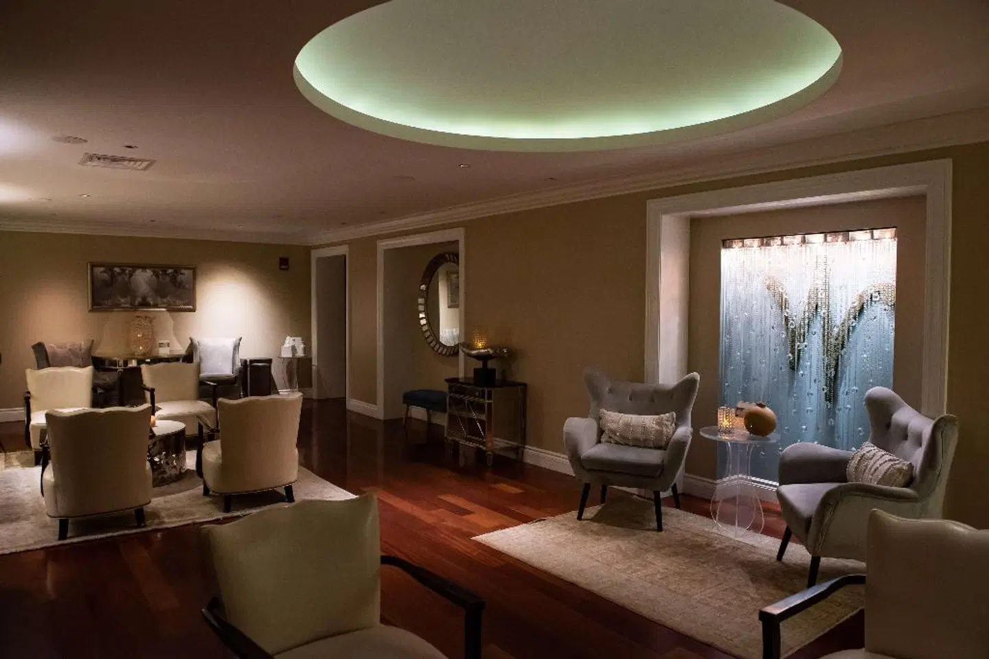 The Pfister LOUNGE_LOBBY