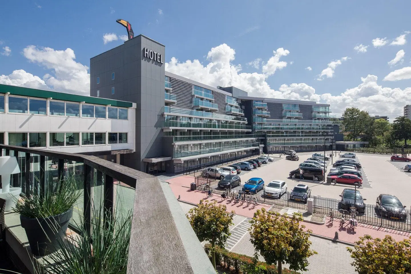 Van der Valk Haarlem EXTERIOR
